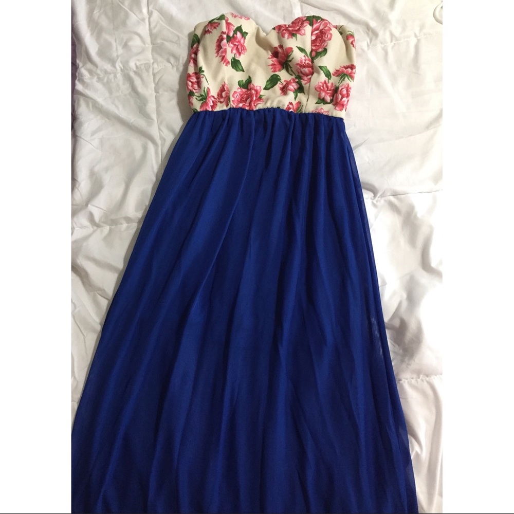 Strapless maxi
